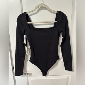 Aritzia Babaton Long Sleeve Bodysuit